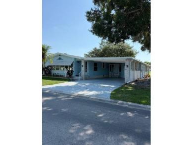 (private lake, pond, creek) Home For Sale in Auburndale Florida