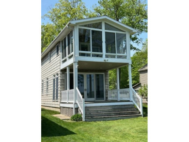 Indian Lake - Kalamazoo County Home For Sale in Vicksburg Michigan