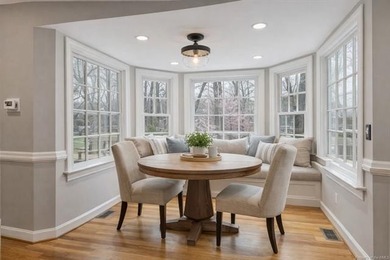 Welcome to 32 Hampton Key, an exceptional waterfront residence - photo 11