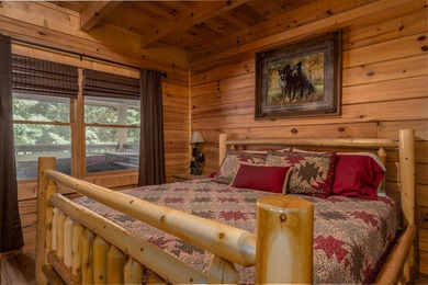 Want the Lake Life? This is it! This 2 bedroom, 2 bath cabin is - photo 13