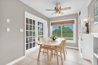 Beautifully renovated 3 BR + Office/flex space, this home - photo 18