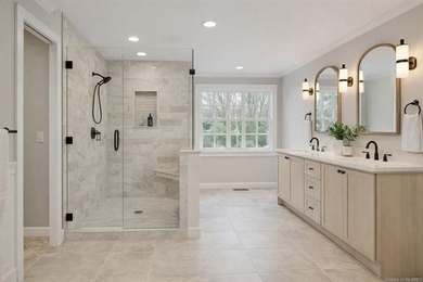 Welcome to 32 Hampton Key, an exceptional waterfront residence - photo 18