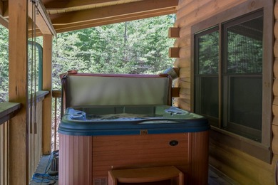 Want the Lake Life? This is it! This 2 bedroom, 2 bath cabin is - photo 19