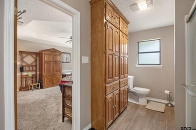 Price reduction to sell quickly, Motivated Sellers, bring your - photo 22