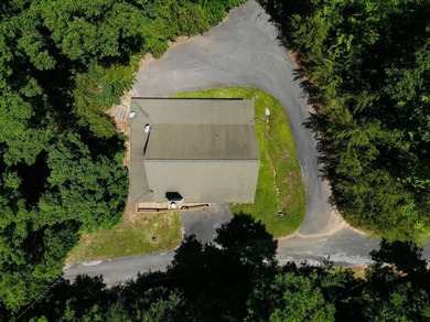 Want the Lake Life? This is it! This 2 bedroom, 2 bath cabin is - photo 27