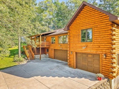 Lake Home For Sale in Lake Summerset, Illinois