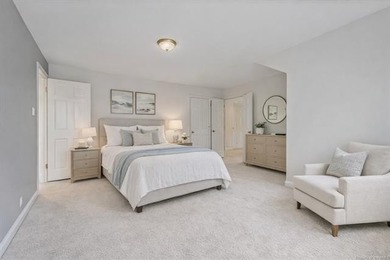 Welcome to 32 Hampton Key, an exceptional waterfront residence - photo 33