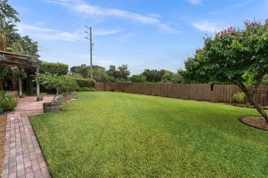 Beautifully renovated 3 BR + Office/flex space, this home - photo 37