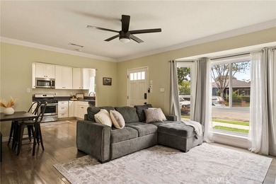 Welcome to 208 E 67th St, Long Beach - a versatile and - photo 3