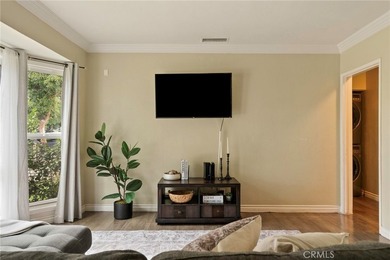 Welcome to 208 E 67th St, Long Beach - a versatile and - photo 4