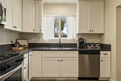 Welcome to 208 E 67th St, Long Beach - a versatile and - photo 7