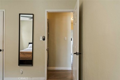 Welcome to 208 E 67th St, Long Beach - a versatile and - photo 9