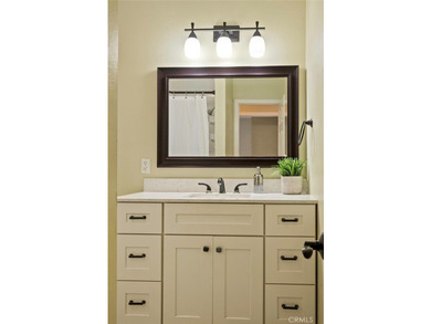 Welcome to 208 E 67th St, Long Beach - a versatile and - photo 10