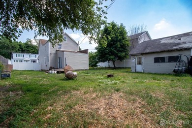 Charming 3-bedroom, 1.5-bath colonial offering a great - photo 14