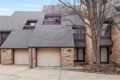 (private lake, pond, coastal) Townhome/Townhouse For Sale in Saint Louis Missouri