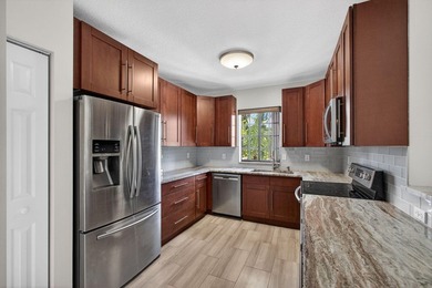 LIKE NEW | UPDATED | MOVE-IN READY | 3-BR, 3-BA PLUS DEN - - photo 16