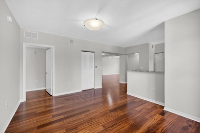 LIKE NEW | UPDATED | MOVE-IN READY | 3-BR, 3-BA PLUS DEN - - photo 24