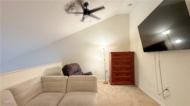 One Bedroom plus Loft (Den). 2 Car Garage (Tandem Garage: one - photo 9