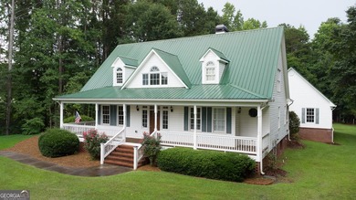 Lake living without the million dollar price tag! This one - photo 1