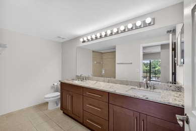LIKE NEW | UPDATED | MOVE-IN READY | 3-BR, 3-BA PLUS DEN - - photo 32