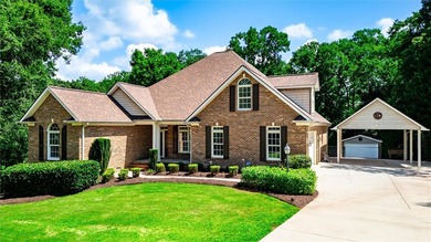 This home is located on an interior lot in the established lake - photo 2