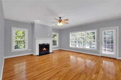 This home is located on an interior lot in the established lake - photo 5