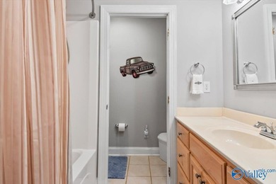 Southern Charm house w/large covered patio & balcony w/views of - photo 38