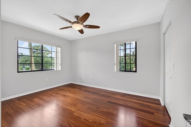 LIKE NEW | UPDATED | MOVE-IN READY | 3-BR, 3-BA PLUS DEN - - photo 42