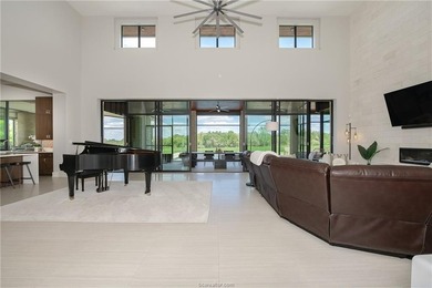 Welcome to your modern masterpiece with expansive views of the - photo 6