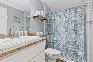 BRING YOUR OFFERS on this 2 bdrm/2 ba gulf front condo. The - photo 12