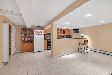 Huge price reduced for qualified buyers! Proudly Presenting a - photo 16