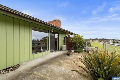 Welcome to easy convenient living in the heart of beautiful - photo 20