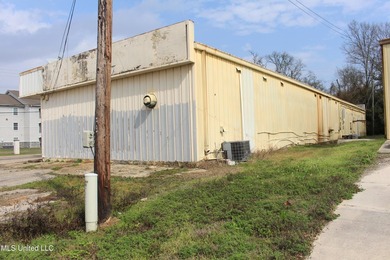 *Investment Opportunity* 3-Unit Commercial Building This 3,782 - photo 3