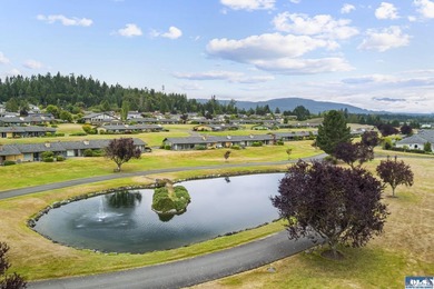 Welcome to easy convenient living in the heart of beautiful - photo 26