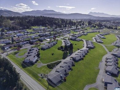 Welcome to easy convenient living in the heart of beautiful - photo 39