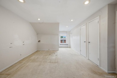 Spacious and seldom-available 3-bedroom, 1.5 bath duplex co-op - photo 10