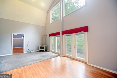 RARE Opportunity in the heart of TRACKROCK. This 3/3 country - photo 4