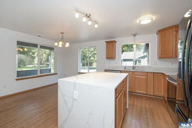 Tucked away privacy with surrounding trees (including fruit - photo 11