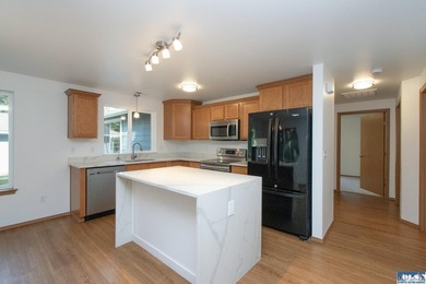 Tucked away privacy with surrounding trees (including fruit - photo 14