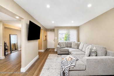 Welcome to this beautifully renovated two-bedroom, two-bath - photo 4