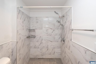 Tucked away privacy with surrounding trees (including fruit - photo 25