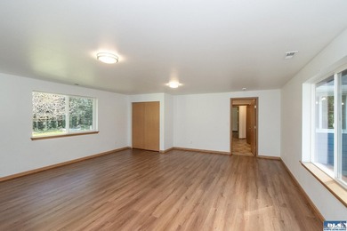 Tucked away privacy with surrounding trees (including fruit - photo 29