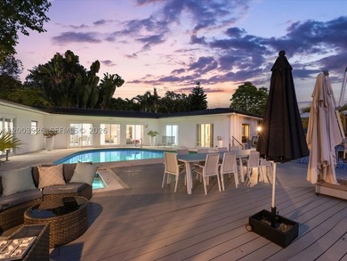 Discover a rare opportunity to own a prime waterfront property - photo 6