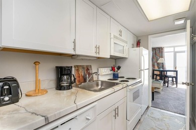 1br 1ba ocean front unit in one of the most saut after complexes