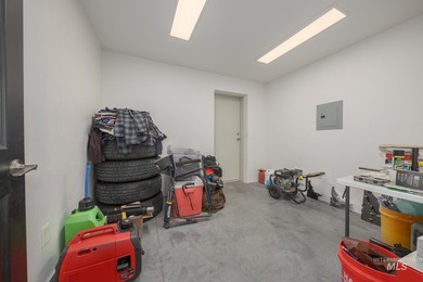 2400 sf shop with over-sized drive through bay doors. 18' eaves - photo 12