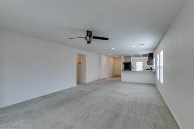 ***A MUST SEE!!!*** Rare find!!! Welcome to this beautifully