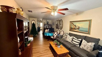 Excellent opportunity to own a well-located duplex in the heart - photo 15