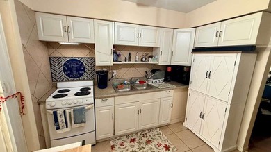 Excellent opportunity to own a well-located duplex in the heart - photo 16