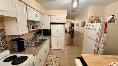 Excellent opportunity to own a well-located duplex in the heart - photo 19