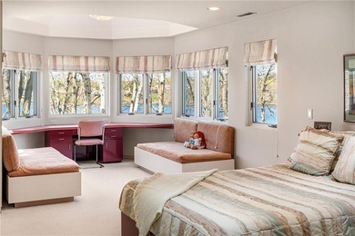 Discover a rare Narragansett sanctuary where expansive acreage - photo 22